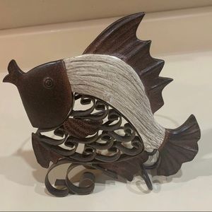 Fish Wine bottle holder.
